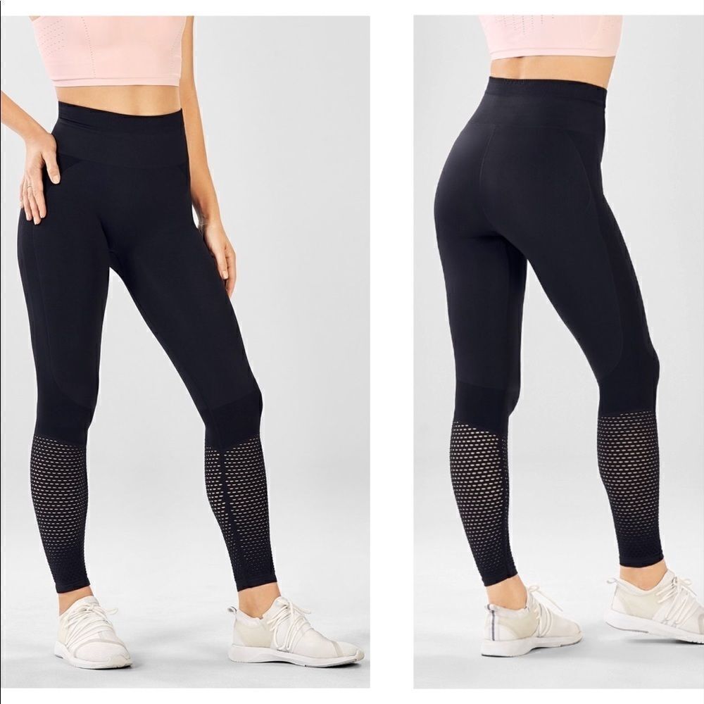 FableticsโHigh-WaistedโSeamlessย MeshโLeggings